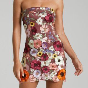 WREN MINI DRESS - STRAPLESS BODYCON GARDEN FLOWERS DRESS IN BURGUNDY